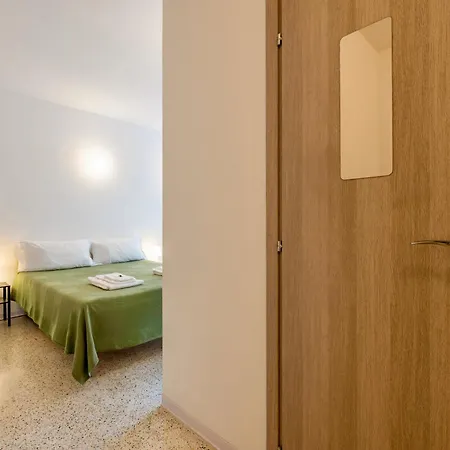 Minimal Apartment Navigli-3